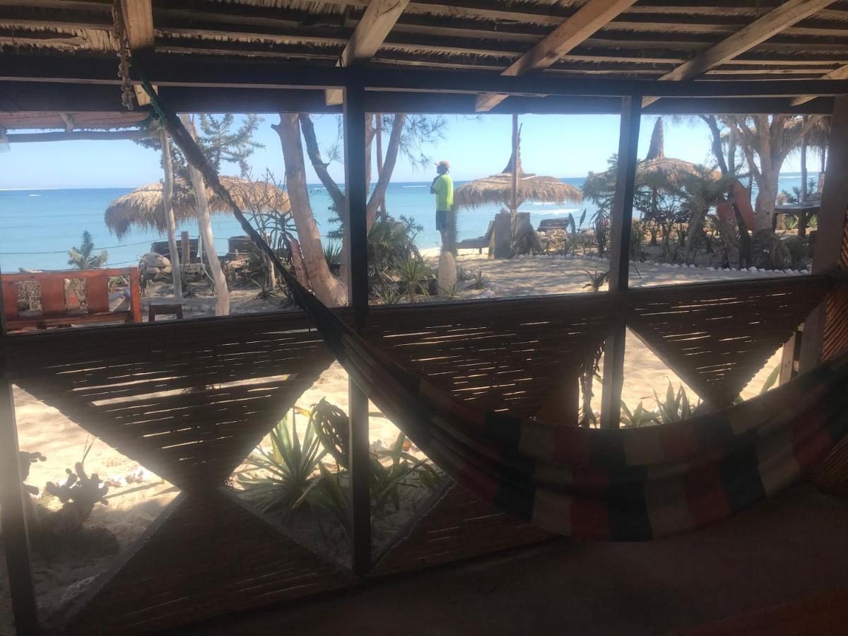 Mada Surf Ranch Hotel Anakao ภายนอก รูปภาพ